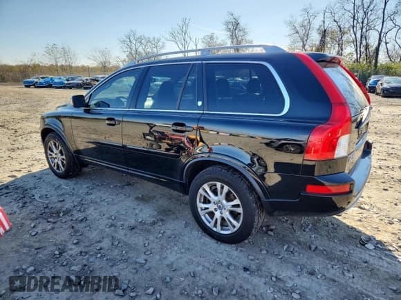 ✅ 2013 Volvo XC90 Premier Plus • VIN: YV4952CZXD1648103 • Лот: 91901295. Опубликован ранее на Copart с пробегом 140 640 миль. Бесплатный доступ к архиву аукционных продаж из США и подробный отчёт об истории автомобиля на DreamBid. Изображение 2.