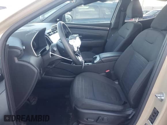 ✅ 2023 Hyundai Santa Cruz SEL • VIN: 5NTJBDAE1PH068614 • Лот: 43316105. Размещён на Copart с пробегом 26 930 миль миль. Получите бесплатный доступ к архиву аукционных продаж из США и посмотрите подробный отчёт об истории автомобиля на DreamBid. Изображение 7.