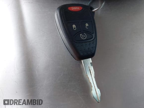 ✅ 2015 Jeep Patriot Latitude • VIN: 1C4NJRFB2FD348285 • Лот: 42857136. Опубликован ранее на IAAI с пробегом 175 803 миль. Бесплатный доступ к архиву аукционных продаж из США и подробный отчёт об истории автомобиля на DreamBid. Изображение 11.