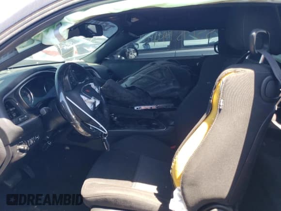 ✅ 2020 Dodge Challenger R/T • VIN: 2C3CDZBT9LH146284 • Lot: 55195144. Wystawiony na Copart z przebiegiem 59 590 mil. Bezpłatny archiwum sprzedaży aukcyjnych z USA i szczegółowy raport historii pojazdu na DreamBid. Zdjęcie 7.