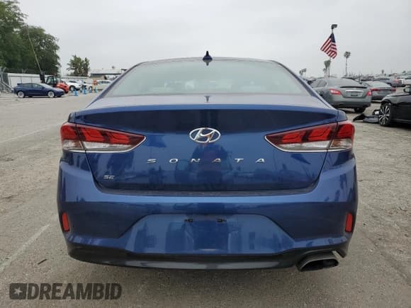 ✅ 2018 Hyundai Sonata SE • VIN: 5NPE24AFXJH674283 • Lot: 47913913. Listed on Copart with 39,794 mi. Free auction sales archive from the USA and detailed vehicle history report at DreamBid. Image 6.