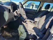 ✅ 2016 Jeep Patriot Latitude • VIN: 1C4NJPFB0GD576887 • Лот: 90511845. Опубликован ранее на Copart с пробегом 200 652 миль. Бесплатный доступ к архиву аукционных продаж из США и подробный отчёт об истории автомобиля на DreamBid. Изображение 7.