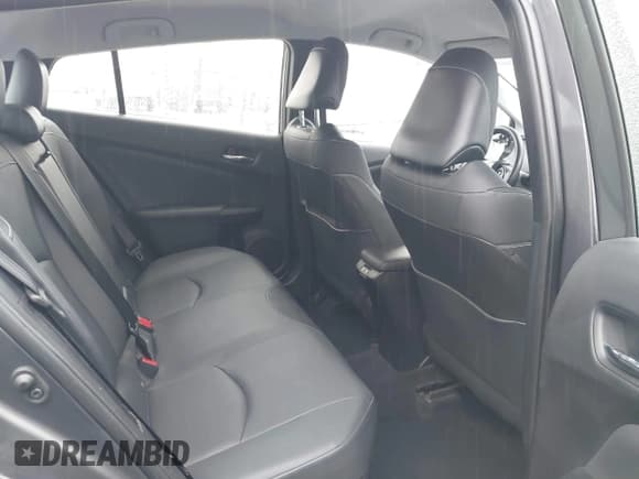 ✅ 2020 Toyota Prius Limited • VIN: JTDKARFP0L3139692 • Lot: 43708760. Wystawiony na IAAI z przebiegiem 34 445 mil. Bezpłatny archiwum sprzedaży aukcyjnych z USA i szczegółowy raport historii pojazdu na DreamBid. Zdjęcie 8.