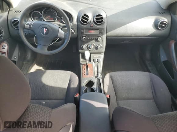 ✅ 2006 Pontiac G6 6-Cyl • VIN: 1G2ZG558164190315 • Lot: 91386755. Wystawiony na Copart z przebiegiem 141 217 mil. Bezpłatny archiwum sprzedaży aukcyjnych z USA i szczegółowy raport historii pojazdu na DreamBid. Zdjęcie 8.