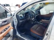 ✅ 2019 Subaru Outback Touring • VIN: 4S4BSETC9K3302020 • Lot: 41968770. Wystawiony na IAAI z przebiegiem 76 633 mil. Bezpłatny archiwum sprzedaży aukcyjnych z USA i szczegółowy raport historii pojazdu na DreamBid. Zdjęcie 5.