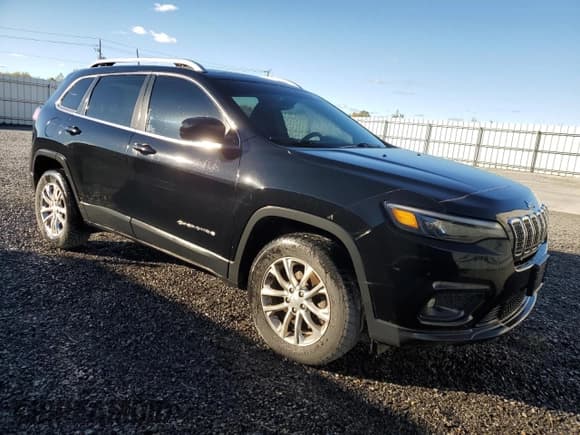 ✅ 2019 Jeep Cherokee Latitude • VIN: 1C4PJMCX1KD346033 • Lot: 87069135. Listed on Copart with 188,098 mi. Free auction sales archive from the USA and detailed vehicle history report at DreamBid. Image 4.