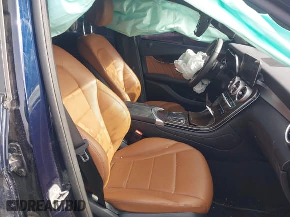 ✅ 2021 Mercedes-Benz GLC 300 • VIN: W1N0G8EB5MF921579 • Лот: 41527535. Опубликован ранее на IAAI с пробегом 56 512 миль. Бесплатный доступ к архиву аукционных продаж из США и подробный отчёт об истории автомобиля на DreamBid. Изображение 5.