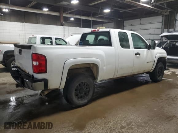 ✅ 2008 Chevrolet Silverado 2500HD Work Truck • VIN: 1GCHK29K48E171149 • Лот: 93375895. Опубликован ранее на Copart с пробегом 168 640 миль. Бесплатный доступ к архиву аукционных продаж из США и подробный отчёт об истории автомобиля на DreamBid. Изображение 3.