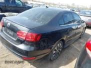 ✅ 2013 Volkswagen Jetta Hybrid SE • VIN: 3VW637AJ7DM259702 • Лот: 41799247. Опубликован ранее на IAAI с пробегом Не указан. Бесплатный доступ к архиву аукционных продаж из США и подробный отчёт об истории автомобиля на DreamBid. Изображение 4.