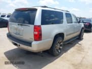 ✅ 2011 Chevrolet Suburban LT • VIN: 1GNSCJE02BR341808 • Lot: 42394173. Wystawiony na IAAI z przebiegiem 192 172 mil. Bezpłatny archiwum sprzedaży aukcyjnych z USA i szczegółowy raport historii pojazdu na DreamBid. Zdjęcie 4.
