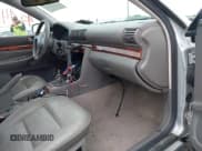 ✅ 2001 Audi A4 • VIN: WAUDH68DX1A010693 • Lot: 42445405. Listed on IAAI with 191,684 mi. Free auction sales archive from the USA and detailed vehicle history report at DreamBid. Image 5.