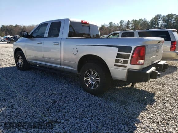 ✅ 2010 Dodge 1500 SLT • VIN: 1D7RV1GT8AS116136 • Lot: 84521564. Wystawiony na Copart z przebiegiem 197 066 mil. Bezpłatny archiwum sprzedaży aukcyjnych z USA i szczegółowy raport historii pojazdu na DreamBid. Zdjęcie 2.