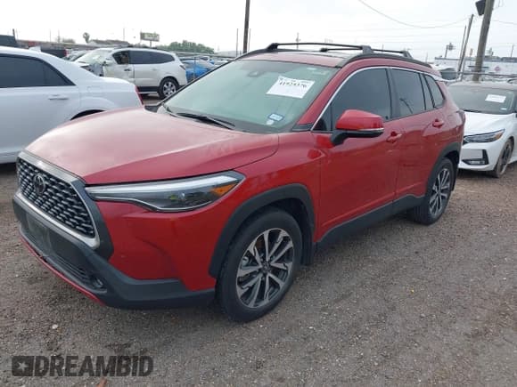 ✅ 2022 Toyota Corolla Cross XLE • VIN: 7MUDAAAG4NV032461 • Lot: 41925376. Listed on IAAI with 18,602 mi. Free auction sales archive from the USA and detailed vehicle history report at DreamBid. Image 17.