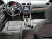 ✅ 2005 Volkswagen Jetta 2.5L • VIN: 3VWDF71K55M639159 • Lot: 84507684. Listed on Copart with 63,398 mi. Free auction sales archive from the USA and detailed vehicle history report at DreamBid. Image 9.