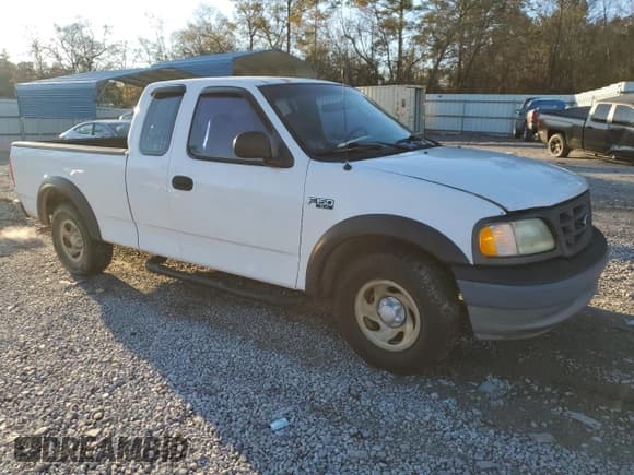 ✅ 2003 Ford F-150 XL • VIN: 2FTRX17233CB02034 • Lot: 87022434. Listed on Copart with 126,863 mi. Free auction sales archive from the USA and detailed vehicle history report at DreamBid. Image 4.