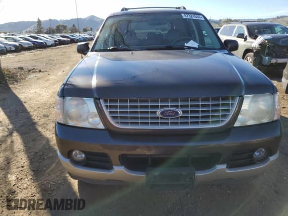 ✅ 2005 Ford Explorer Eddie Bauer • VIN: 1FMDU74W85UA06783 • Лот: 87324544. Опубликован ранее на Copart с пробегом 149 586 миль. Бесплатный доступ к архиву аукционных продаж из США и подробный отчёт об истории автомобиля на DreamBid. Изображение 5.