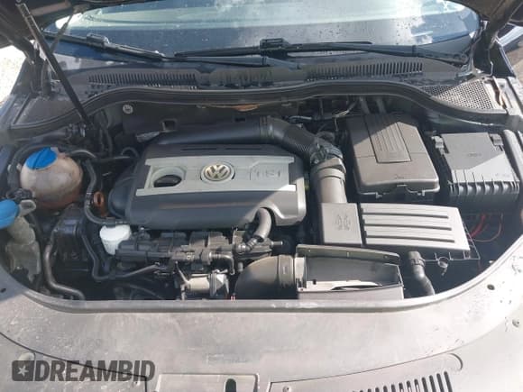 ✅ 2013 Volkswagen CC R-Line • VIN: WVWBP7AN6DE501801 • Lot: 43455679. Listed on IAAI with 122,528 mi. Free auction sales archive from the USA and detailed vehicle history report at DreamBid. Image 10.