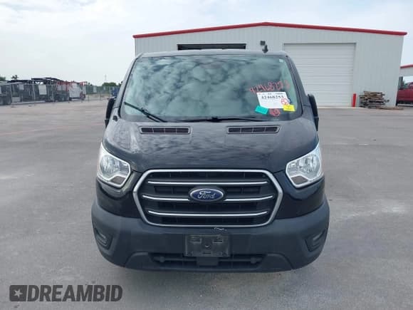 ✅ 2020 Ford Transit Cargo • VIN: 1FTYE1Y83LKA27478 • Lot: 42468253. Wystawiony na IAAI z przebiegiem 73 131 mil. Bezpłatny archiwum sprzedaży aukcyjnych z USA i szczegółowy raport historii pojazdu na DreamBid. Zdjęcie 12.