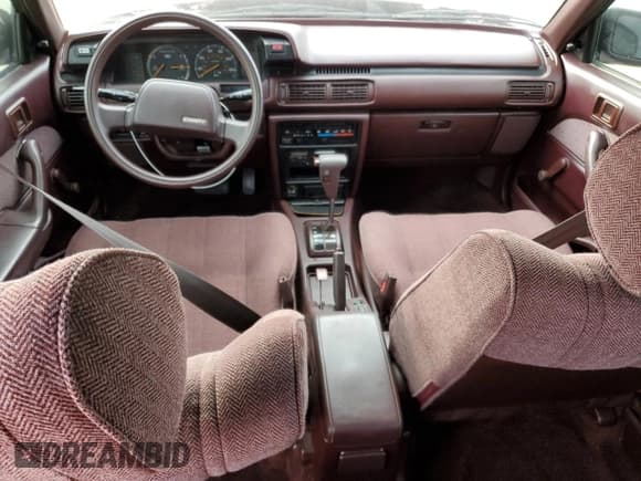 ✅ 1988 Toyota Camry • VIN: JT2SV21W9J0191632 • Lot: 82323554. Wystawiony na Copart z przebiegiem 145 961 mil. Bezpłatny archiwum sprzedaży aukcyjnych z USA i szczegółowy raport historii pojazdu na DreamBid. Zdjęcie 8.