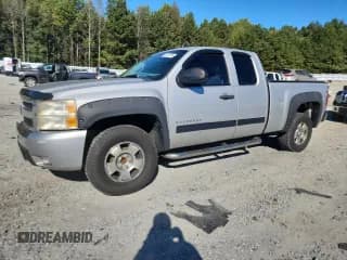 ✅ 2010 Chevrolet Silverado 1500 LT • VIN: 1GCSCSE01AZ144853 • Lot: 86172785. Wystawiony na Copart z przebiegiem 179 173 mil. Bezpłatny archiwum sprzedaży aukcyjnych z USA i szczegółowy raport historii pojazdu na DreamBid. Zdjęcie 1.