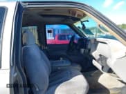 ✅ 1998 Chevrolet Silverado 1500 • VIN: 1GCEK19RXWR137409 • Lot: 43411044. Listed on IAAI with 311,607 mi. Free auction sales archive from the USA and detailed vehicle history report at DreamBid. Image 5.