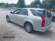 ✅ 2006 Cadillac SRX • VIN: 1GYEE637460194652 • Lot: 42696978. Wystawiony na IAAI z przebiegiem 73 868 mil. Bezpłatny archiwum sprzedaży aukcyjnych z USA i szczegółowy raport historii pojazdu na DreamBid. Zdjęcie 3.
