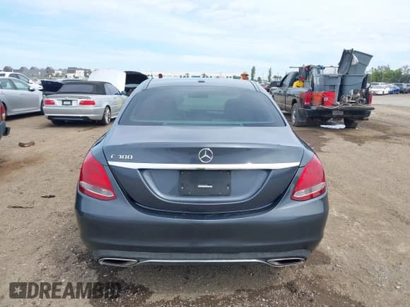 ✅ 2016 Mercedes-Benz C 300 • VIN: 55SWF4JB3GU166832 • Lot: 43238856. Listed on IAAI with 118,107 mi. Free auction sales archive from the USA and detailed vehicle history report at DreamBid. Image 16.