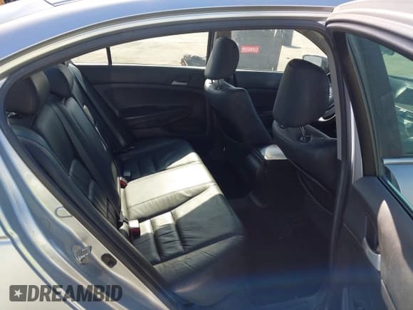 ✅ 2012 Honda Accord SE • VIN: 1HGCP2F61CA191671 • Lot: 43595968. Listed on IAAI with 136,132 mi. Free auction sales archive from the USA and detailed vehicle history report at DreamBid. Image 8.