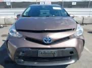 ✅ 2015 Toyota Prius Four • VIN: JTDZN3EU0FJ038109 • Lot: 43421632. Wystawiony na IAAI z przebiegiem 132 727 mil. Bezpłatny archiwum sprzedaży aukcyjnych z USA i szczegółowy raport historii pojazdu na DreamBid. Zdjęcie 12.