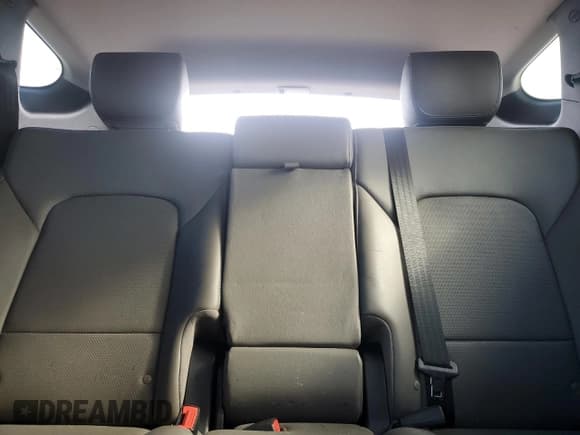 ✅ 2017 Hyundai Santa Fe 2.4L • VIN: 5XYZUDLB9HG437047 • Лот: 80647435. Опубликован ранее на Copart с пробегом 89 997 миль. Бесплатный доступ к архиву аукционных продаж из США и подробный отчёт об истории автомобиля на DreamBid. Изображение 10.