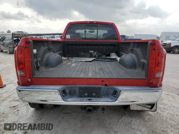 2005 Dodge 3500 SLT z VIN 3D7MS48C25G862565, wystawiony jako Copart lot #44969784 z przebiegiem 115 966 mil mil oraz Szkoda całkowita • Salvage title. Historia ofert i sprzedaży dostępna na DreamBid. Obrazek 6.