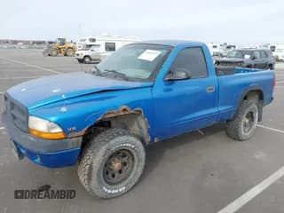 ✅ 1999 Dodge Dakota • VIN: 1B7GG26X5XS296142 • Lot: 41486667. Wystawiony na IAAI z przebiegiem 185 436 mil. Bezpłatny archiwum sprzedaży aukcyjnych z USA i szczegółowy raport historii pojazdu na DreamBid. Zdjęcie 6.