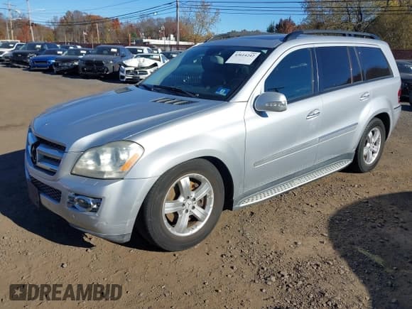 ✅ 2007 Mercedes-Benz GL 450 • VIN: 4JGBF71E37A277865 • Lot: 43614242. Wystawiony na IAAI z przebiegiem 156 713 mil. Bezpłatny archiwum sprzedaży aukcyjnych z USA i szczegółowy raport historii pojazdu na DreamBid. Zdjęcie 2.