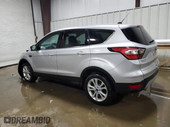 ✅ 2017 Ford Escape SE • VIN: 1FMCU9G94HUC52795 • Lot: 48213355. Wystawiony na Copart z przebiegiem Nie podano. Bezpłatny archiwum sprzedaży aukcyjnych z USA i szczegółowy raport historii pojazdu na DreamBid. Zdjęcie 2.