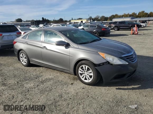 ✅ 2013 Hyundai Sonata GLS • VIN: 5NPEB4AC1DH584529 • Лот: 92196325. Опубликован ранее на Copart с пробегом 200 316 миль. Бесплатный доступ к архиву аукционных продаж из США и подробный отчёт об истории автомобиля на DreamBid. Изображение 4.