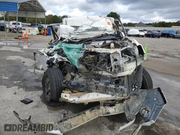 ✅ 2017 Toyota Tacoma SR • VIN: 5TFAX5GN2HX098398 • Lot: 90368135. Listed on Copart with Not provided. Free auction sales archive from the USA and detailed vehicle history report at DreamBid. Image 5.