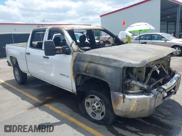 ✅ 2015 Chevrolet Silverado 2500HD Work Truck • VIN: 1GC1KUEG0FF129924 • Lot: 42050402. Listed on IAAI with 162,472 mi. Free auction sales archive from the USA and detailed vehicle history report at DreamBid. Image 1.