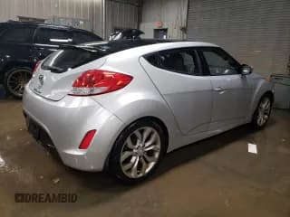 ✅ 2013 Hyundai Veloster w/Black Int • VIN: KMHTC6AD8DU084796 • Lot: 89266145. Wystawiony na Copart z przebiegiem 128 594 mil. Bezpłatny archiwum sprzedaży aukcyjnych z USA i szczegółowy raport historii pojazdu na DreamBid. Zdjęcie 3.