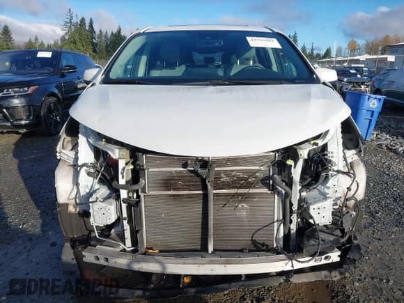 ✅ 2022 Toyota Sienna XLE • VIN: 5TDJRKEC5NS096236 • Lot: 43799283. Listed on IAAI with 63,482 mi. Free auction sales archive from the USA and detailed vehicle history report at DreamBid. Image 6.