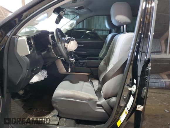 ✅ 2023 Toyota Tundra SR5 • VIN: 5TFLA5AB6PX026319 • Lot: 88955365. Wystawiony na Copart z przebiegiem 25 290 mil. Bezpłatny archiwum sprzedaży aukcyjnych z USA i szczegółowy raport historii pojazdu na DreamBid. Zdjęcie 7.
