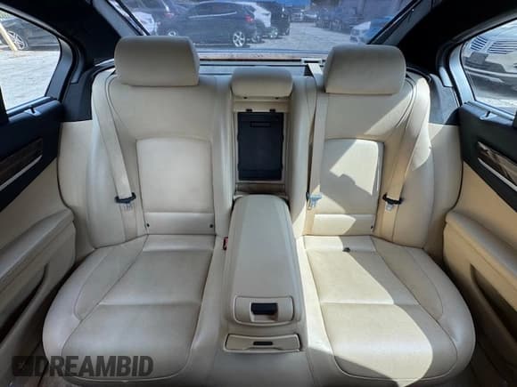 ✅ 2015 BMW 7 Series 750i xDrive • VIN: WBAYB6C5XFD965910 • Lot: 47488765. Listed on Copart with 173,486 mi. Free auction sales archive from the USA and detailed vehicle history report at DreamBid. Image 10.