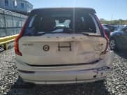 ✅ 2021 Volvo XC90 Momentum • VIN: YV4A22PK6M1706954 • Лот: 85730295. Опубликован ранее на Copart с пробегом 90 174 миль. Бесплатный доступ к архиву аукционных продаж из США и подробный отчёт об истории автомобиля на DreamBid. Изображение 6.