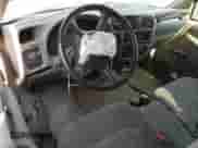 2001 Chevrolet S-10 LS с VIN 1GCDT19W61K121451, выставлен на аукционе Copart как лот 74907994 с пробегом Не указан миль и Списание • Salvage title. История ставок и продаж доступна на DreamBid. Изображение 8.