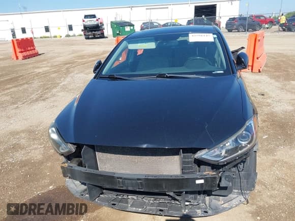 ✅ 2018 Hyundai Elantra Value Edition • VIN: KMHD84LF2JU505514 • Lot: 42591145. Wystawiony na IAAI z przebiegiem 140 477 mil. Bezpłatny archiwum sprzedaży aukcyjnych z USA i szczegółowy raport historii pojazdu na DreamBid. Zdjęcie 13.