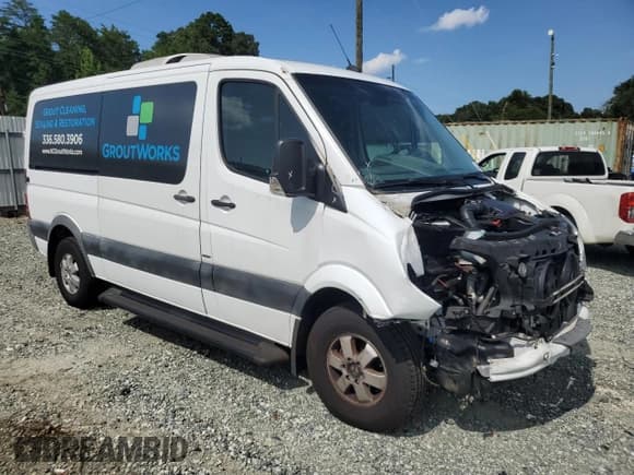 ✅ 2016 Mercedes-Benz Sprinter • VIN: WDZPE7DD8GP194560 • Лот: 66403645. Опубликован ранее на Copart с пробегом 88 067 миль. Бесплатный доступ к архиву аукционных продаж из США и подробный отчёт об истории автомобиля на DreamBid. Изображение 4.