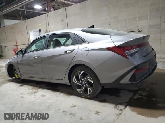 ✅ 2024 Hyundai Elantra Limited • VIN: KMHLP4DG1RU715457 • Lot: 91805355. Wystawiony na Copart z przebiegiem 52 914 mil. Bezpłatny archiwum sprzedaży aukcyjnych z USA i szczegółowy raport historii pojazdu na DreamBid. Zdjęcie 2.