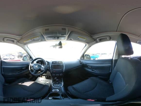 2011 Mitsubishi Outlander SE с VIN JA4AR4AUXBZ021904, выставлен на аукционе IAAI как лот 43427958 с пробегом 212 040 миль миль и . История ставок и продаж доступна на DreamBid. Изображение 18.