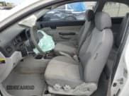 ✅ 2008 Hyundai Accent GS • VIN: KMHCM36C58U058805 • Лот: 57822005. Опубликован ранее на Copart с пробегом 128 831 миль. Бесплатный доступ к архиву аукционных продаж из США и подробный отчёт об истории автомобиля на DreamBid. Изображение 7.