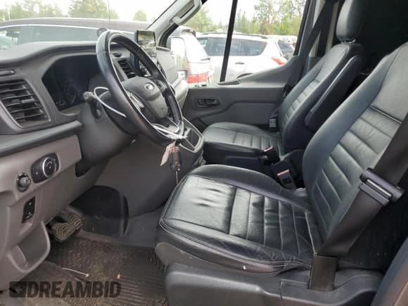 ✅ 2021 Ford Transit Cargo • VIN: 1FTBR2CG6MKA37924 • Lot: 57482165. Wystawiony na Copart z przebiegiem 54 151 mil. Bezpłatny archiwum sprzedaży aukcyjnych z USA i szczegółowy raport historii pojazdu na DreamBid. Zdjęcie 7.