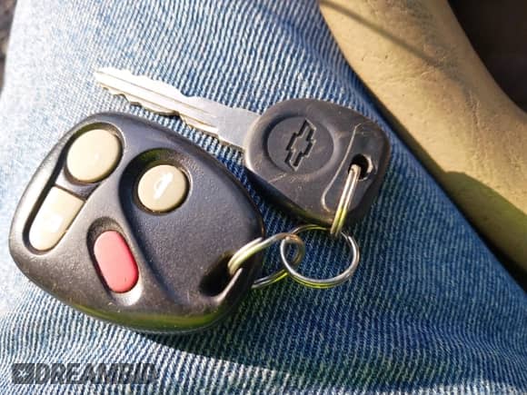 2003 Chevrolet Malibu z VIN 1G1ND52J13M686410, wystawiony jako IAAI lot #41514089 z przebiegiem 145 866 mil mil oraz . Historia ofert i sprzedaży dostępna na DreamBid. Obrazek 11.